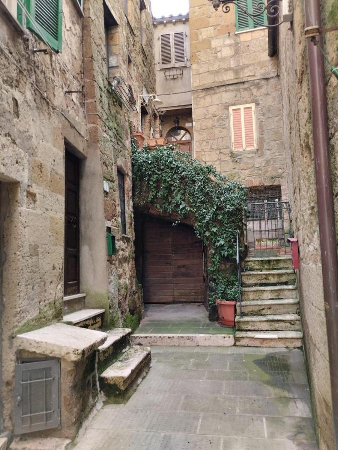 La Casa Di Sally Pitigliano Bagian luar foto